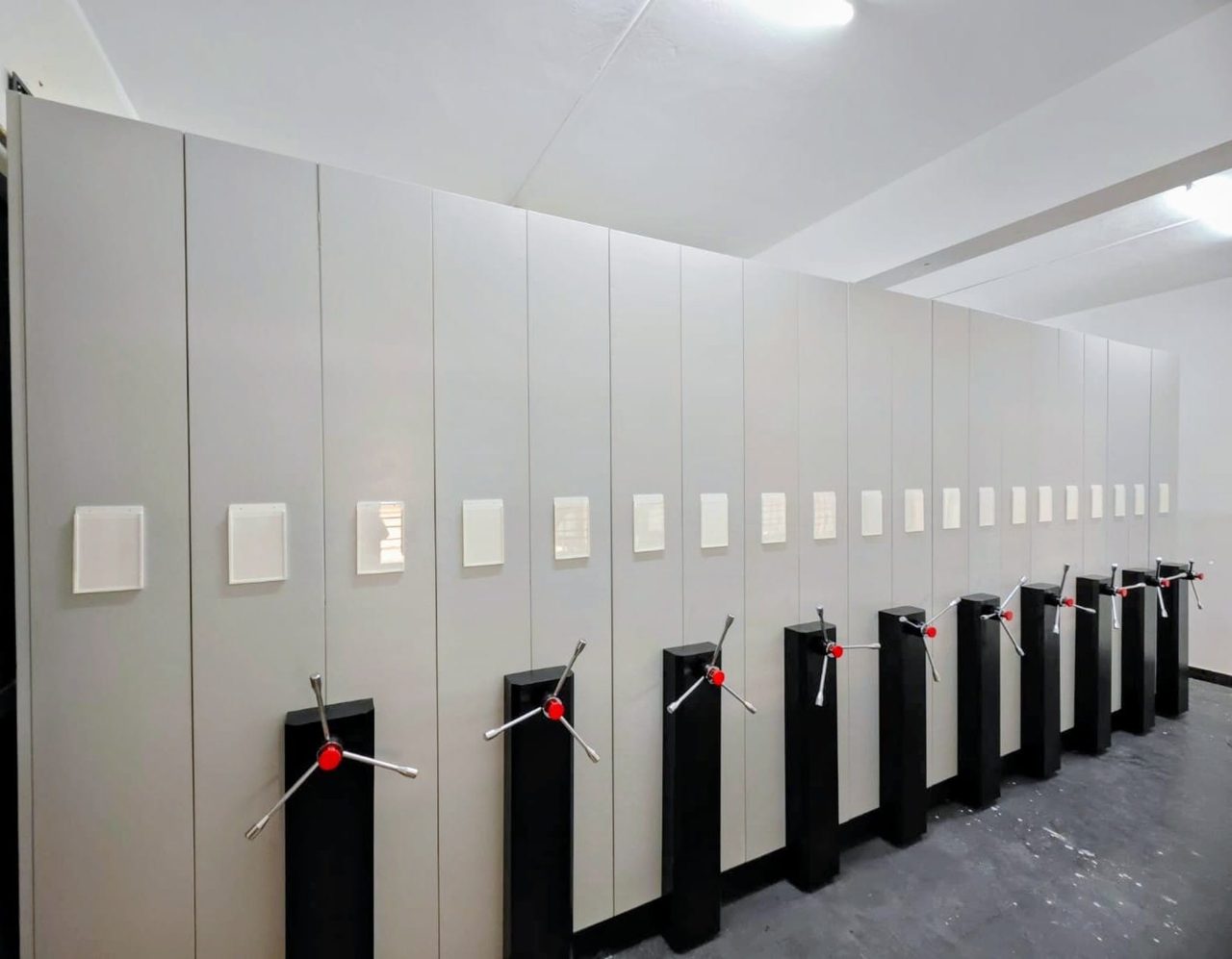 Mobile compactor shelving system for high density file and parts storage